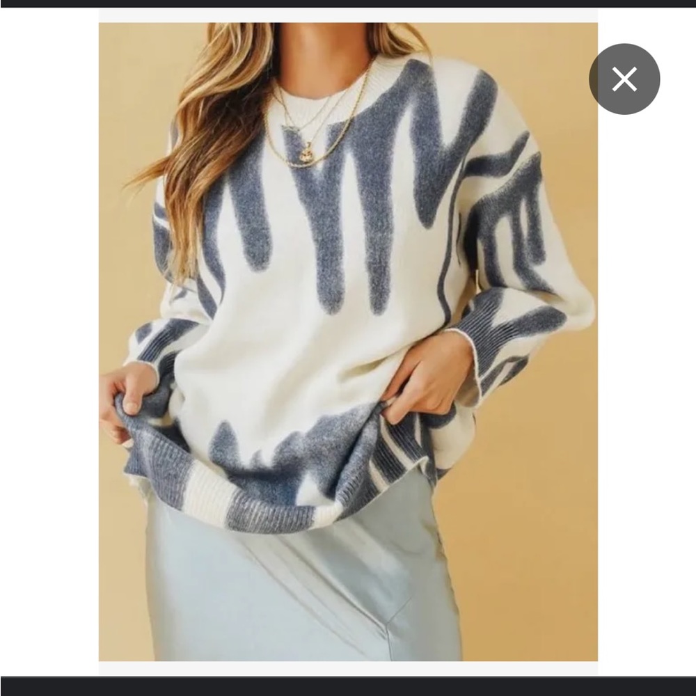 Verge Girl Blue and White Sweater